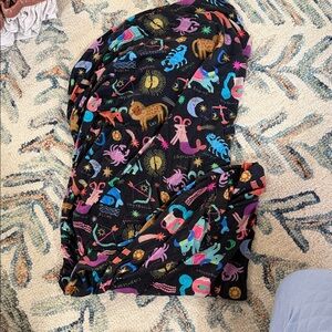 Colorful Zodiac Print crib sheet